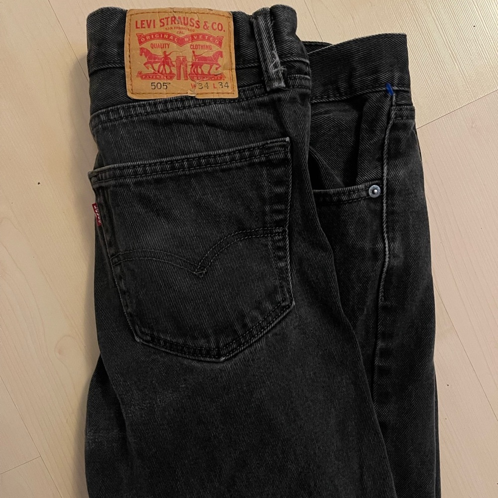 Vintage 505 Levi’s (Black) 34L 34W